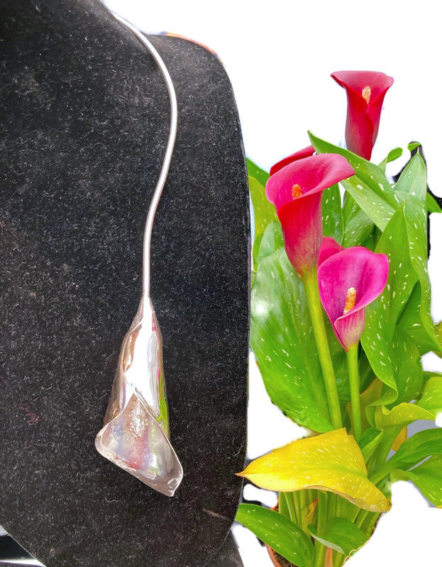 silver cala lily torque necklace with red cala lilies and green leaves