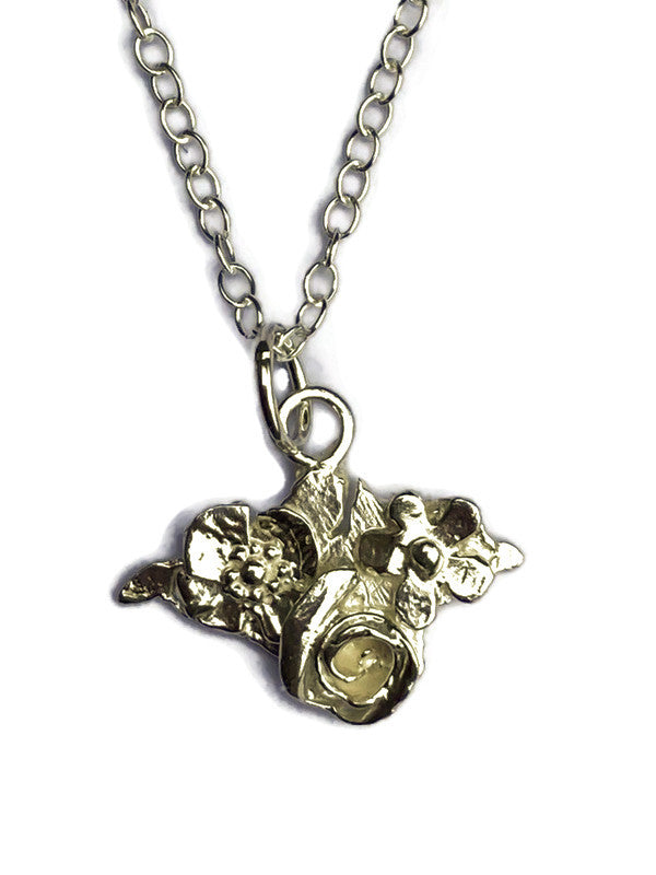 Isle of Wight silhouette pendant with 3D poppy, Daisy and Rose flowers in silver, on white background