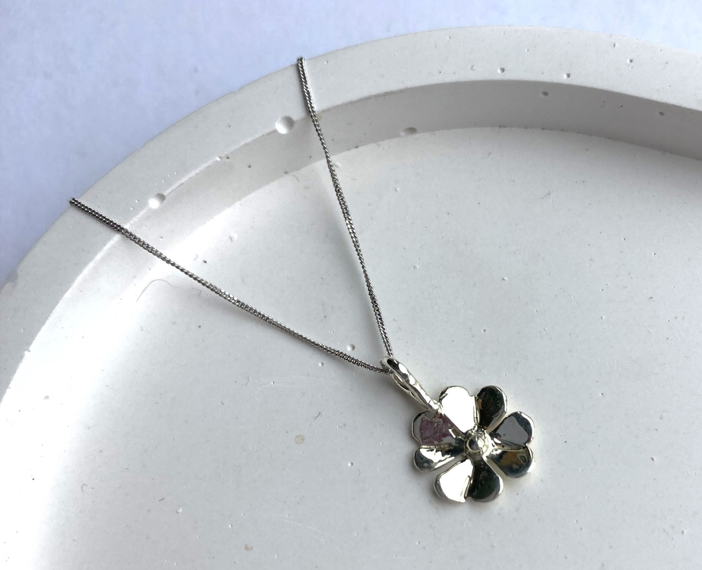 White Gold Four Leaf Clover Pendant